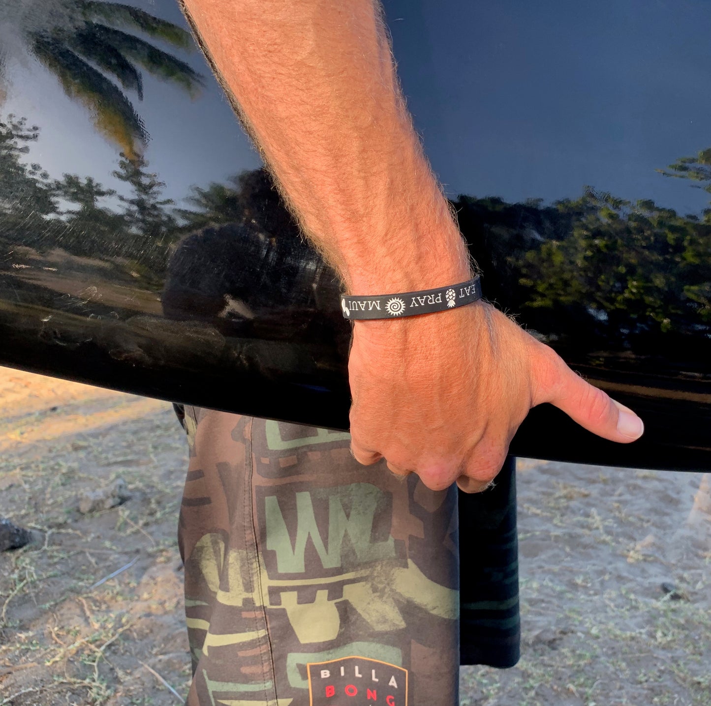 Maui VIP Bracelet > Black