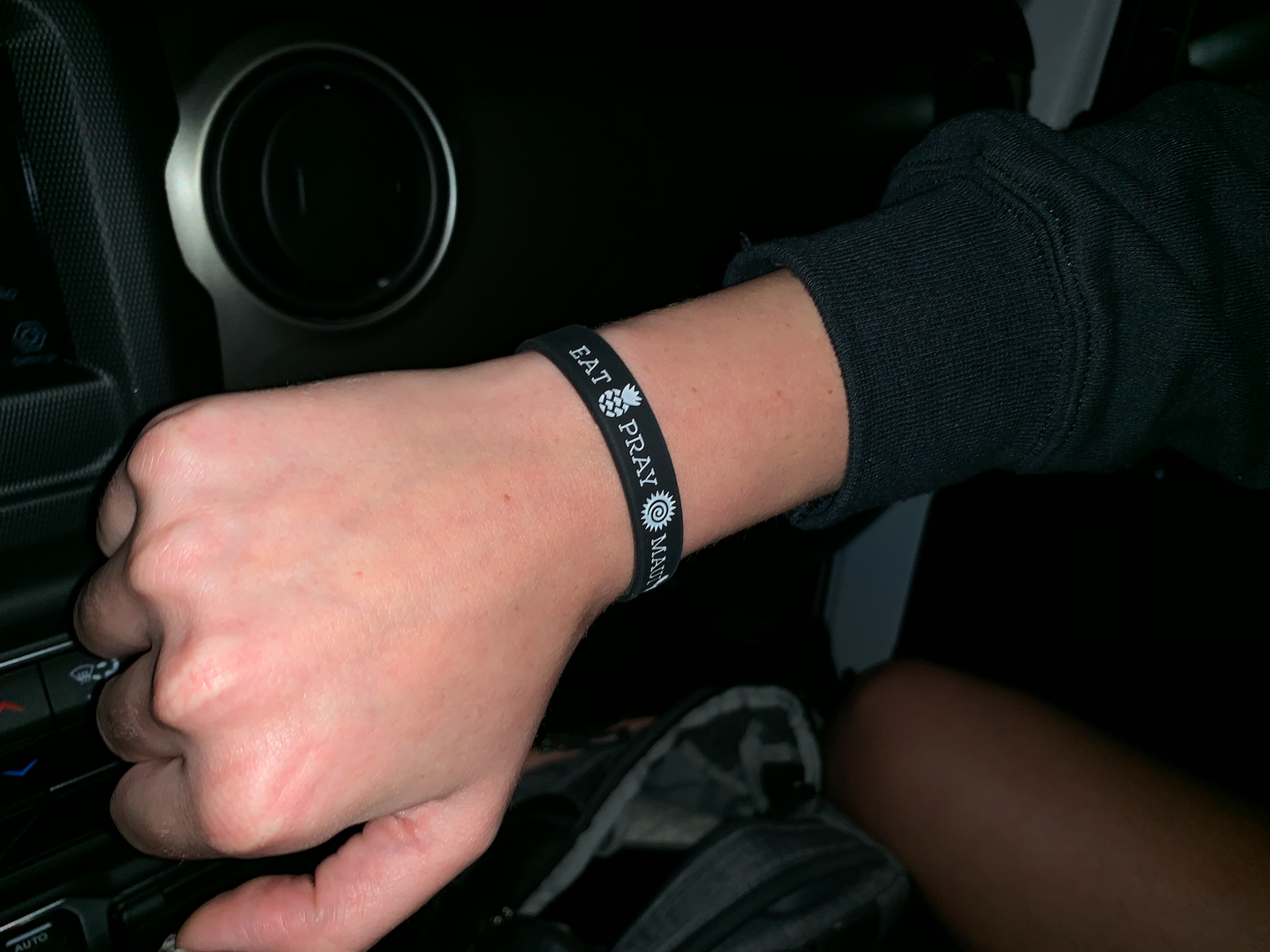 Maui VIP Bracelet > Black