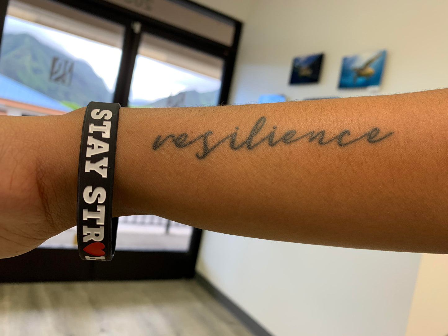 Strong Bracelet > Black